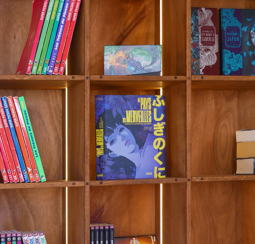 Bibliothèque okoumé sur mesure