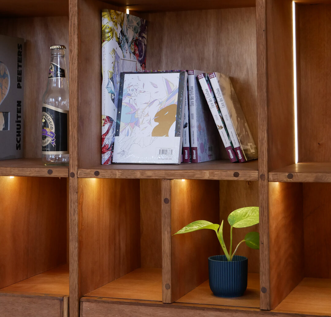 Bibliothèque okoumé sur mesure
