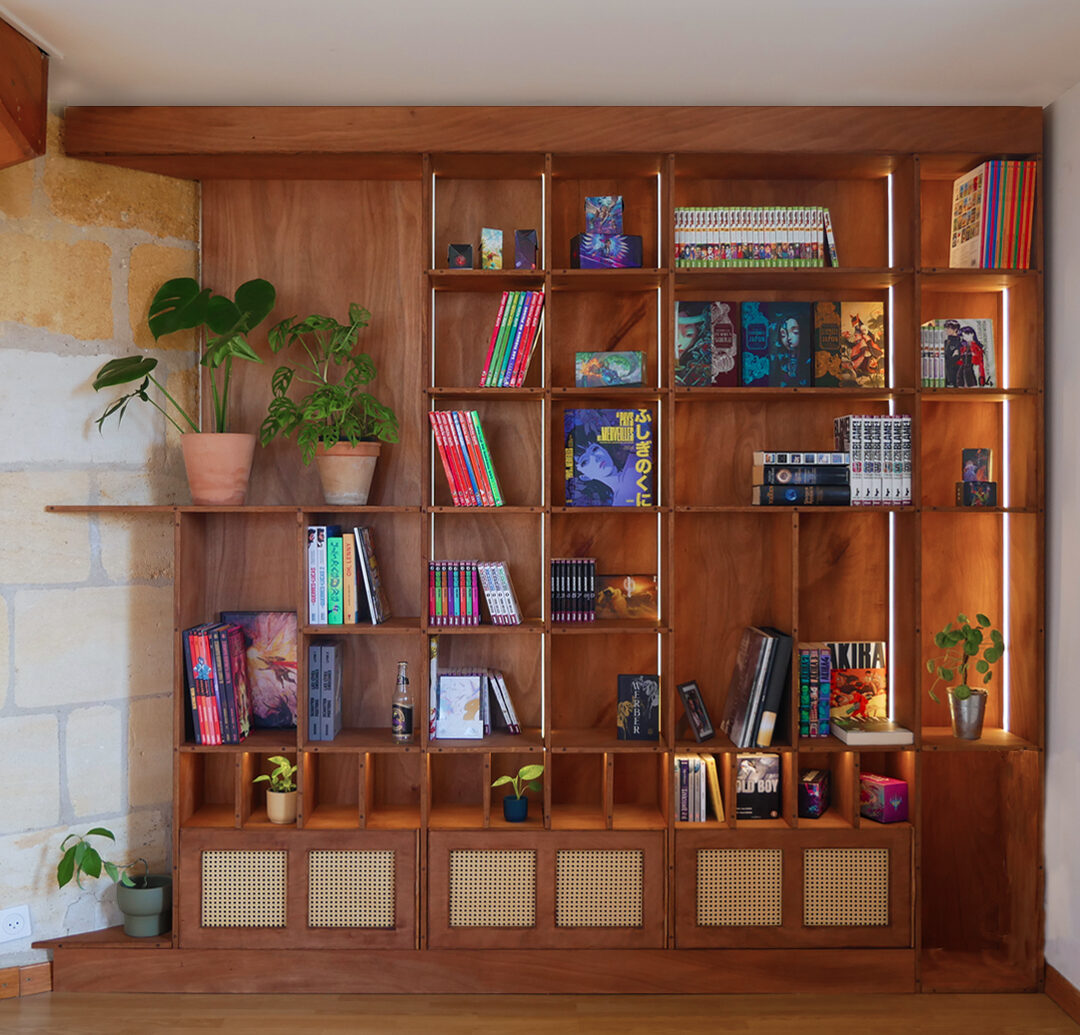 Bibliothèque okoumé sur mesure